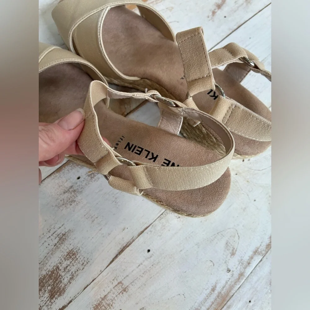 ANN KLEIN Ellis sandal wedge espadrille neutral summer party wedding sz 10 NWOB